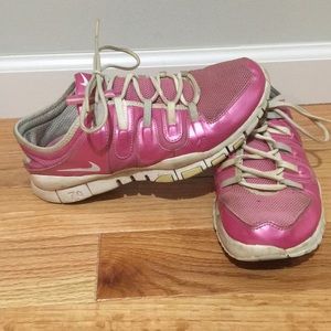 Women’s Nike sneakers